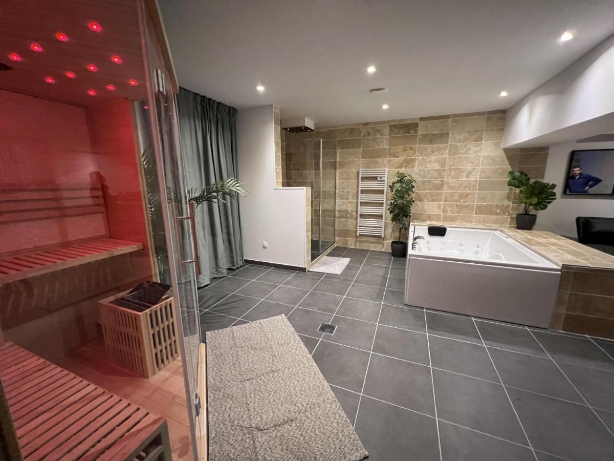 Appart Spa Privatif Laon Apartment Екстериор снимка