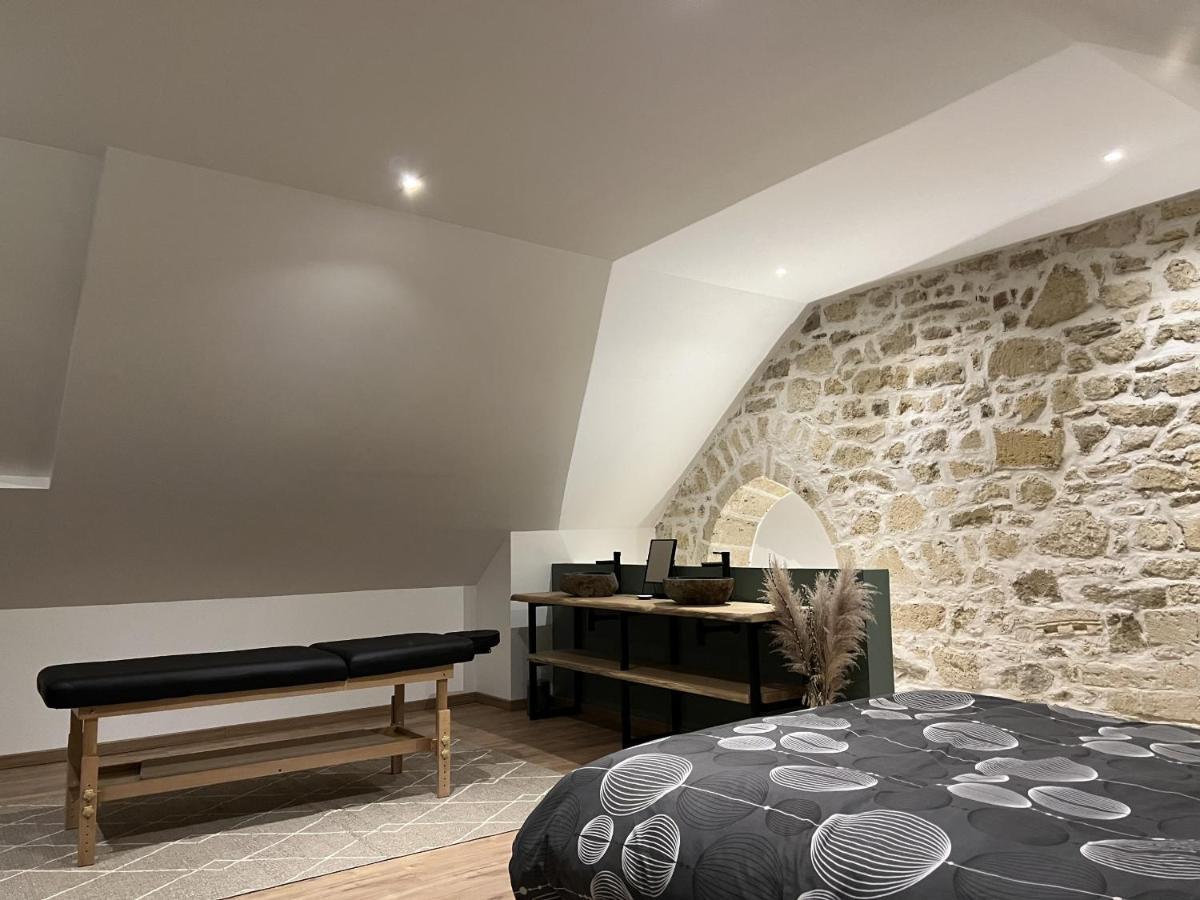 Appart Spa Privatif Laon Apartment Екстериор снимка