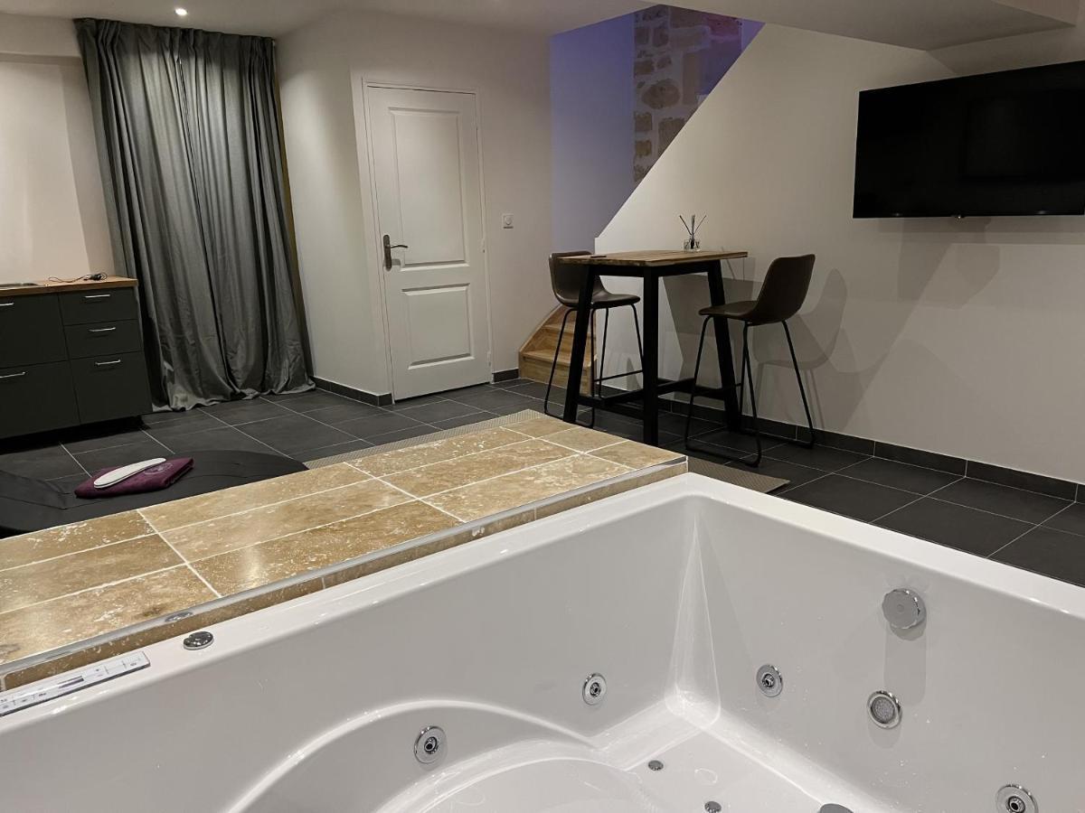Appart Spa Privatif Laon Apartment Екстериор снимка