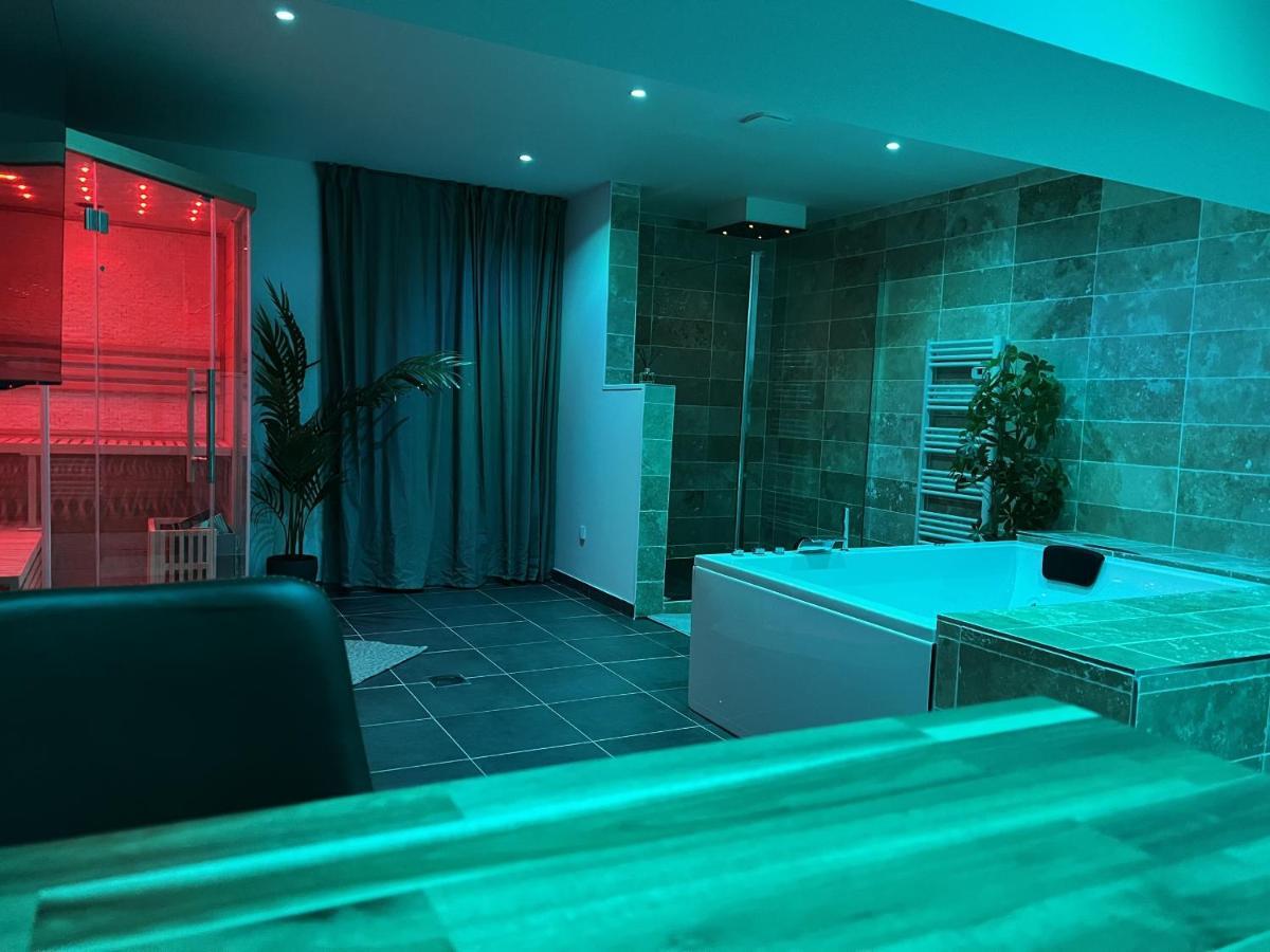 Appart Spa Privatif Laon Apartment Екстериор снимка
