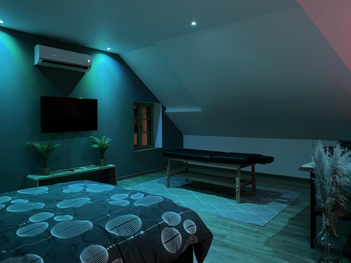 Appart Spa Privatif Laon Apartment Екстериор снимка
