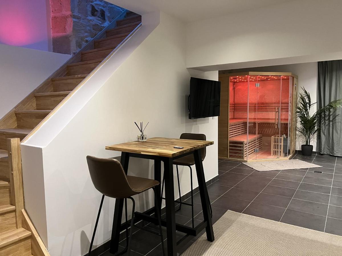Appart Spa Privatif Laon Apartment Екстериор снимка