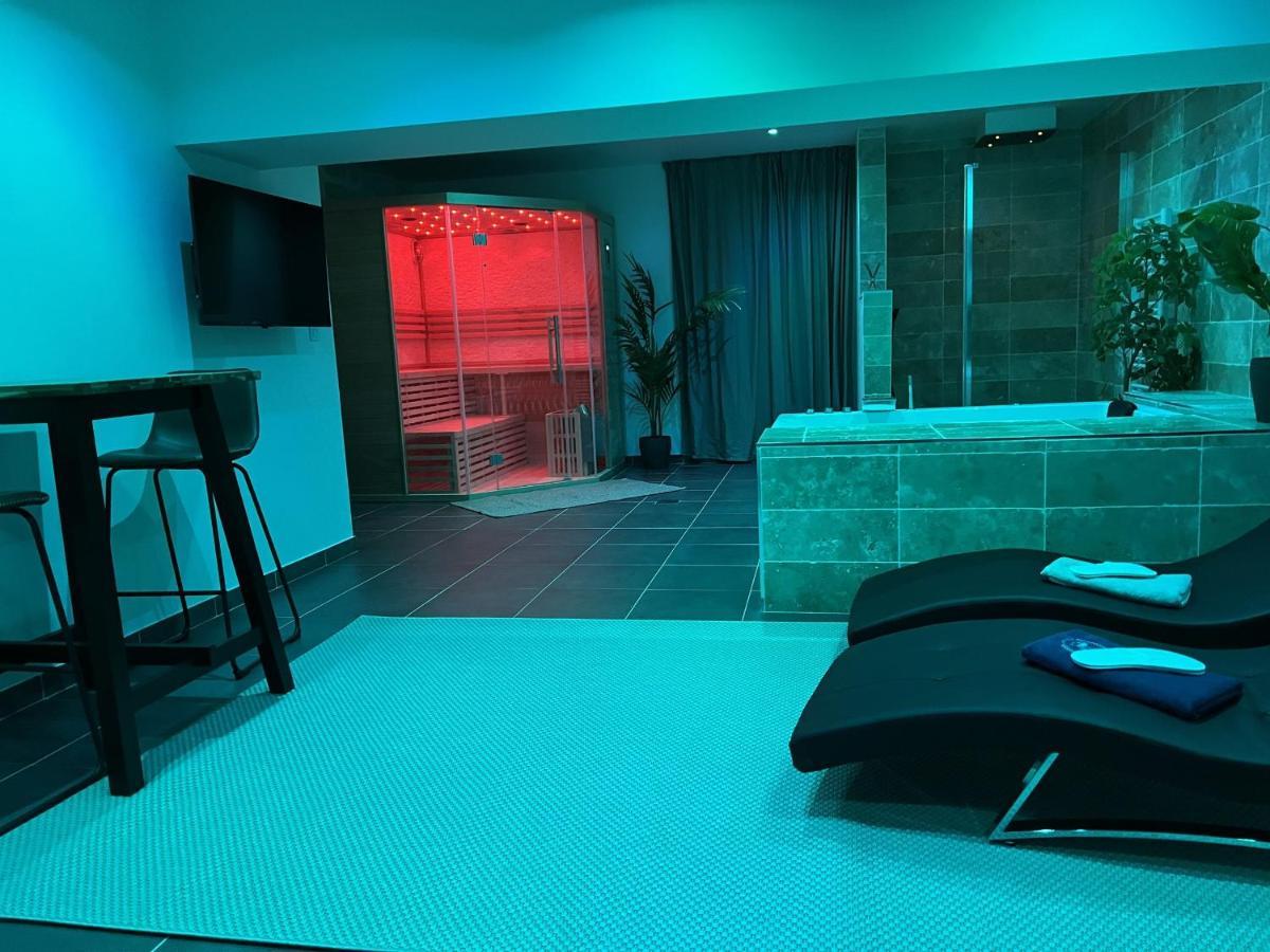 Appart Spa Privatif Laon Apartment Екстериор снимка